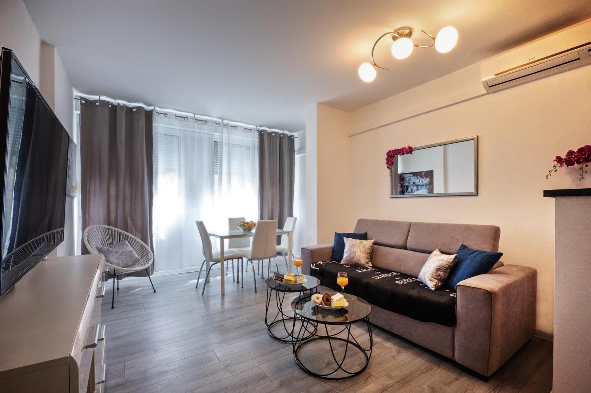 Apartment Pape Split Exterior photo